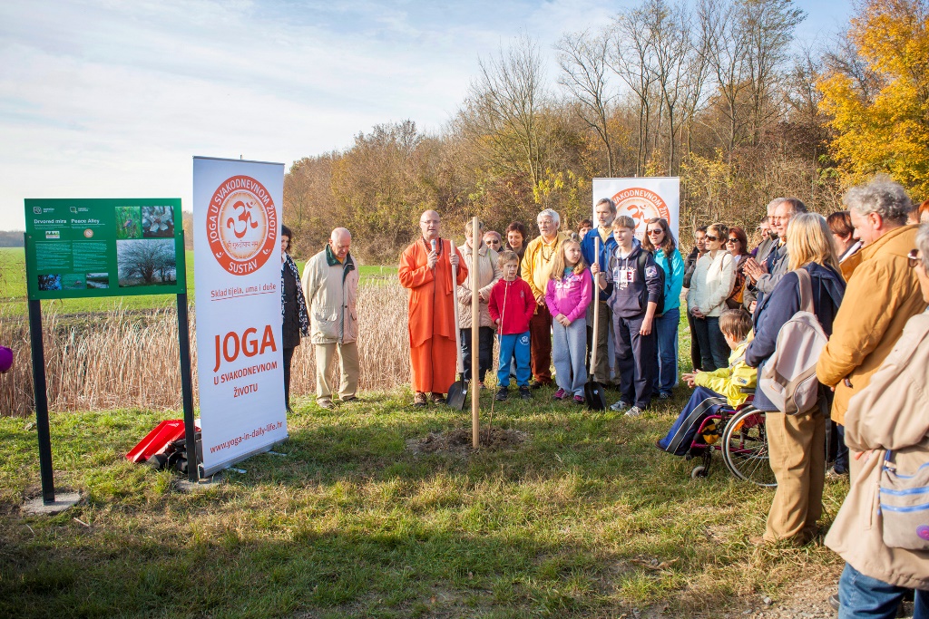 Planting ceremony 1