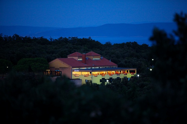 05 satsang hall